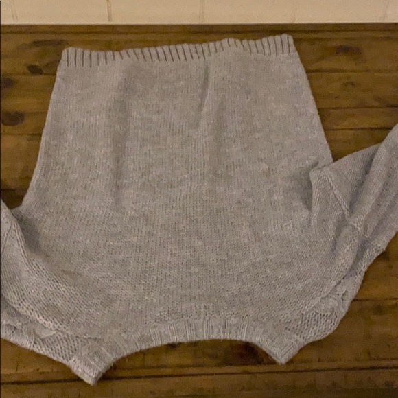 Sweater - Picture 3 of 4